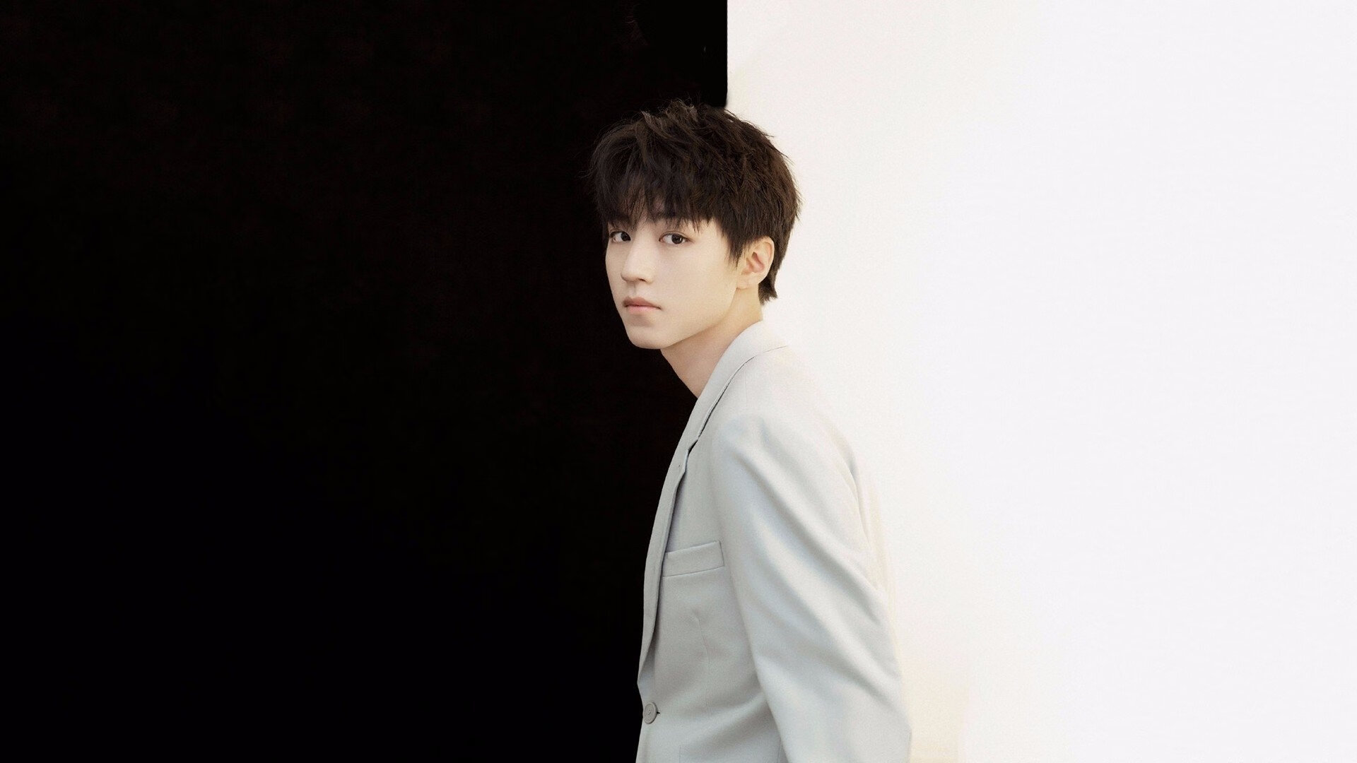 开云网页版-球员暑期转会动向频繁,多国俱乐部积极争抢核心人才,2021球员转会